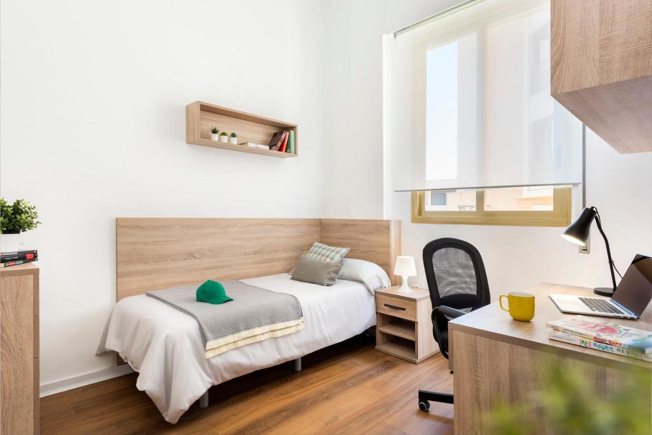 Micampus Armendariz Student Residence Sevilla Exterior foto