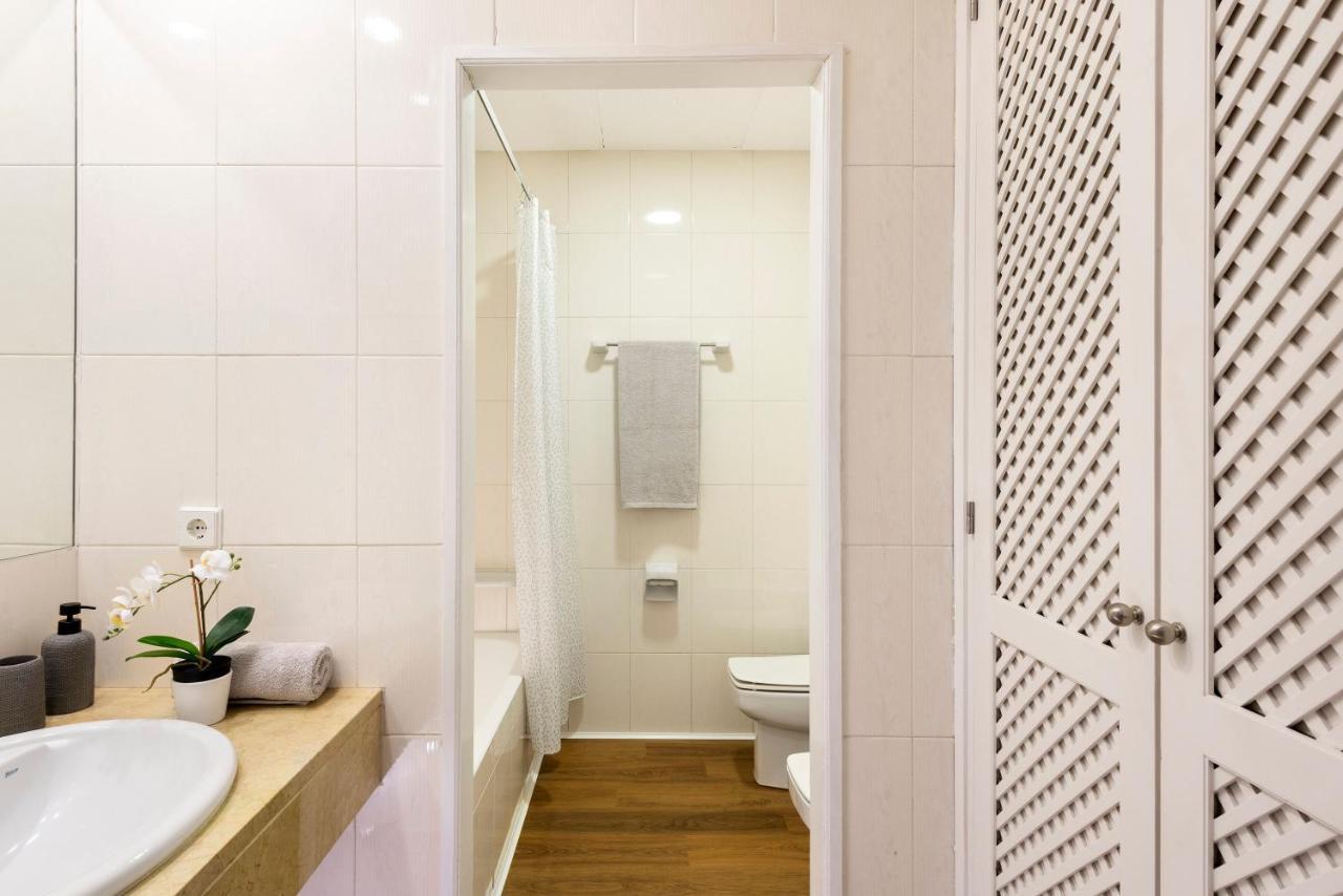 Micampus Armendariz Student Residence Sevilla Exterior foto